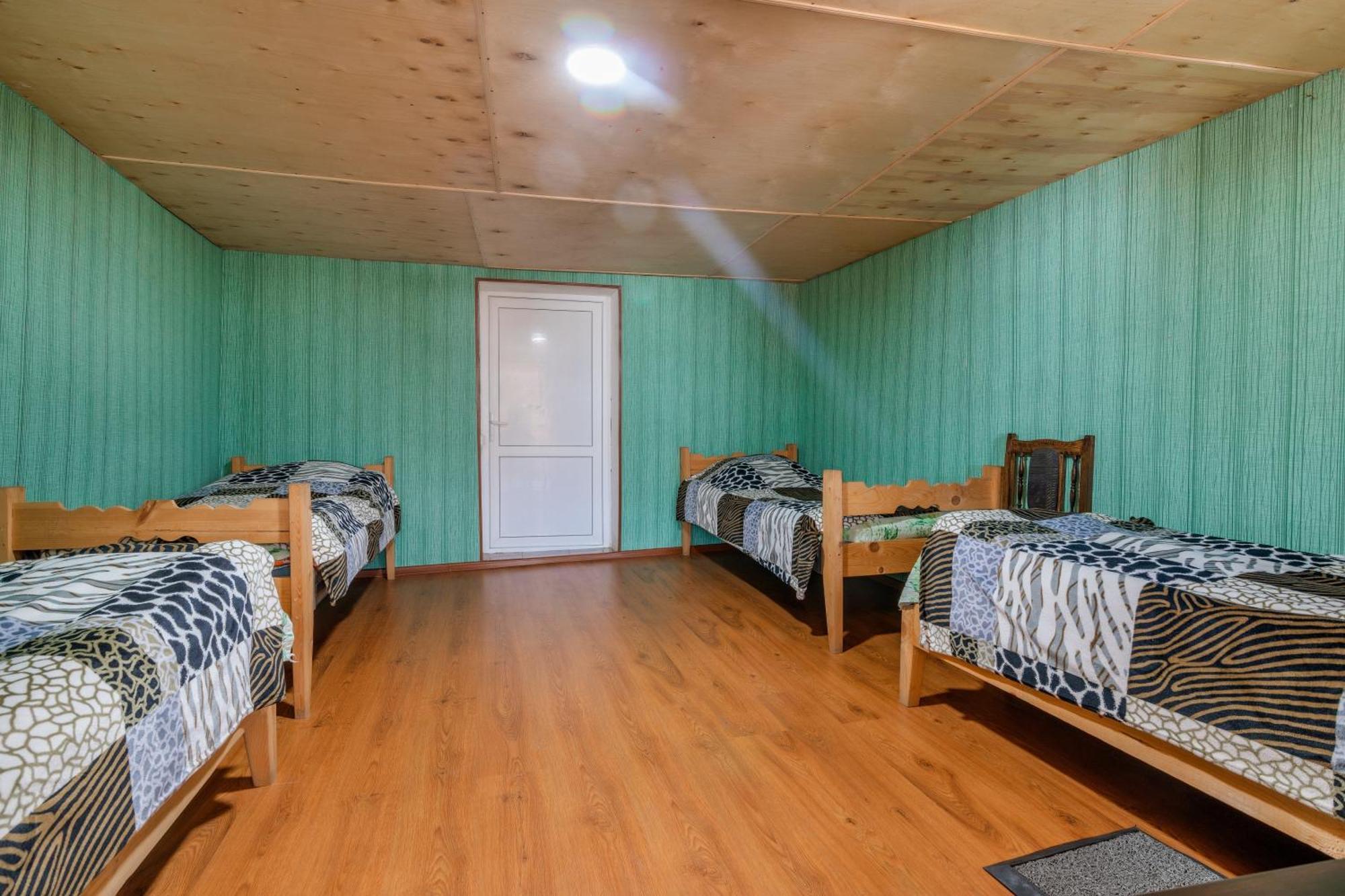 Guest House Old Omalo ภายนอก รูปภาพ