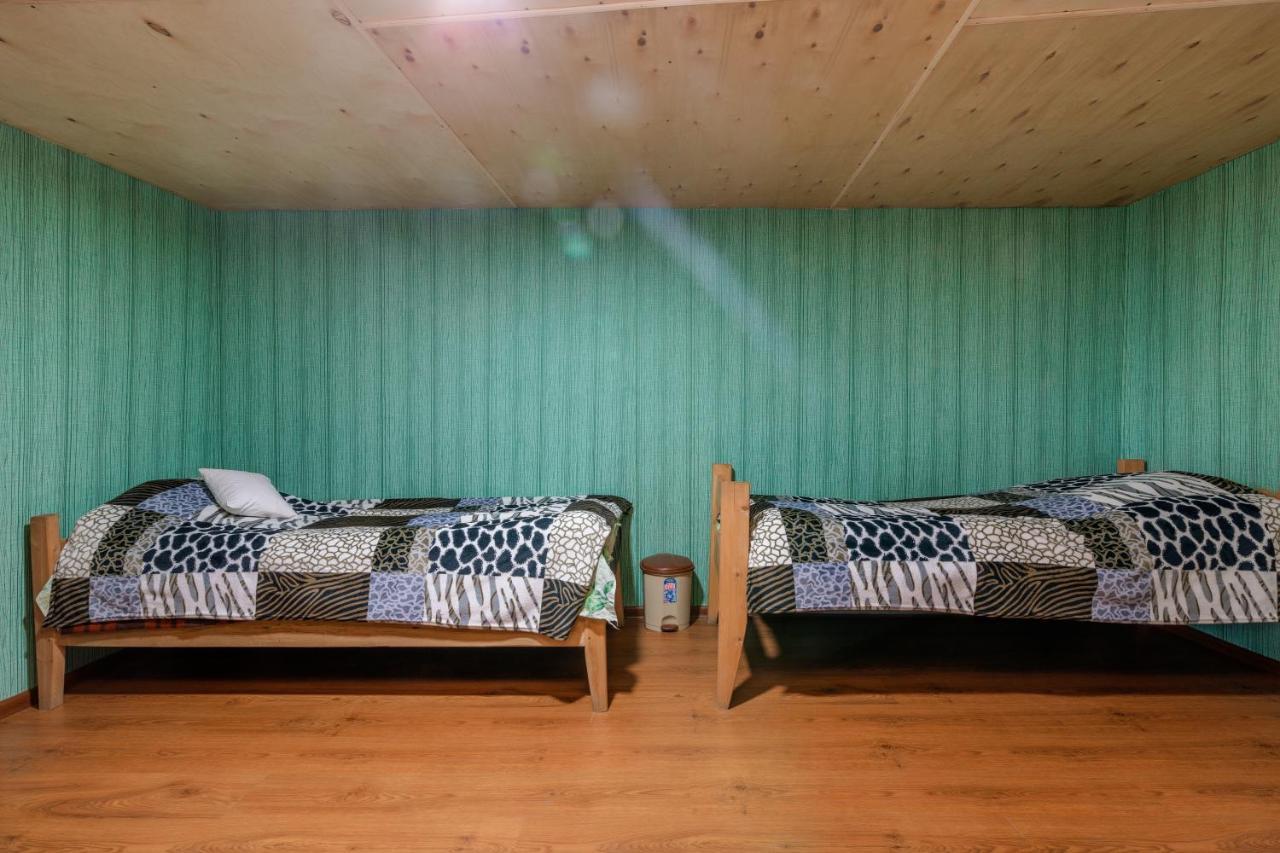 Guest House Old Omalo ภายนอก รูปภาพ