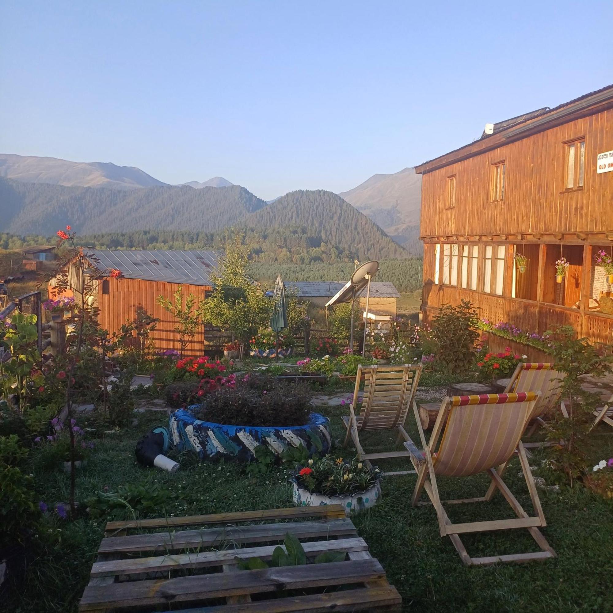 Guest House Old Omalo ภายนอก รูปภาพ